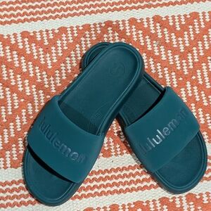 lululemon athletica Teal Slides